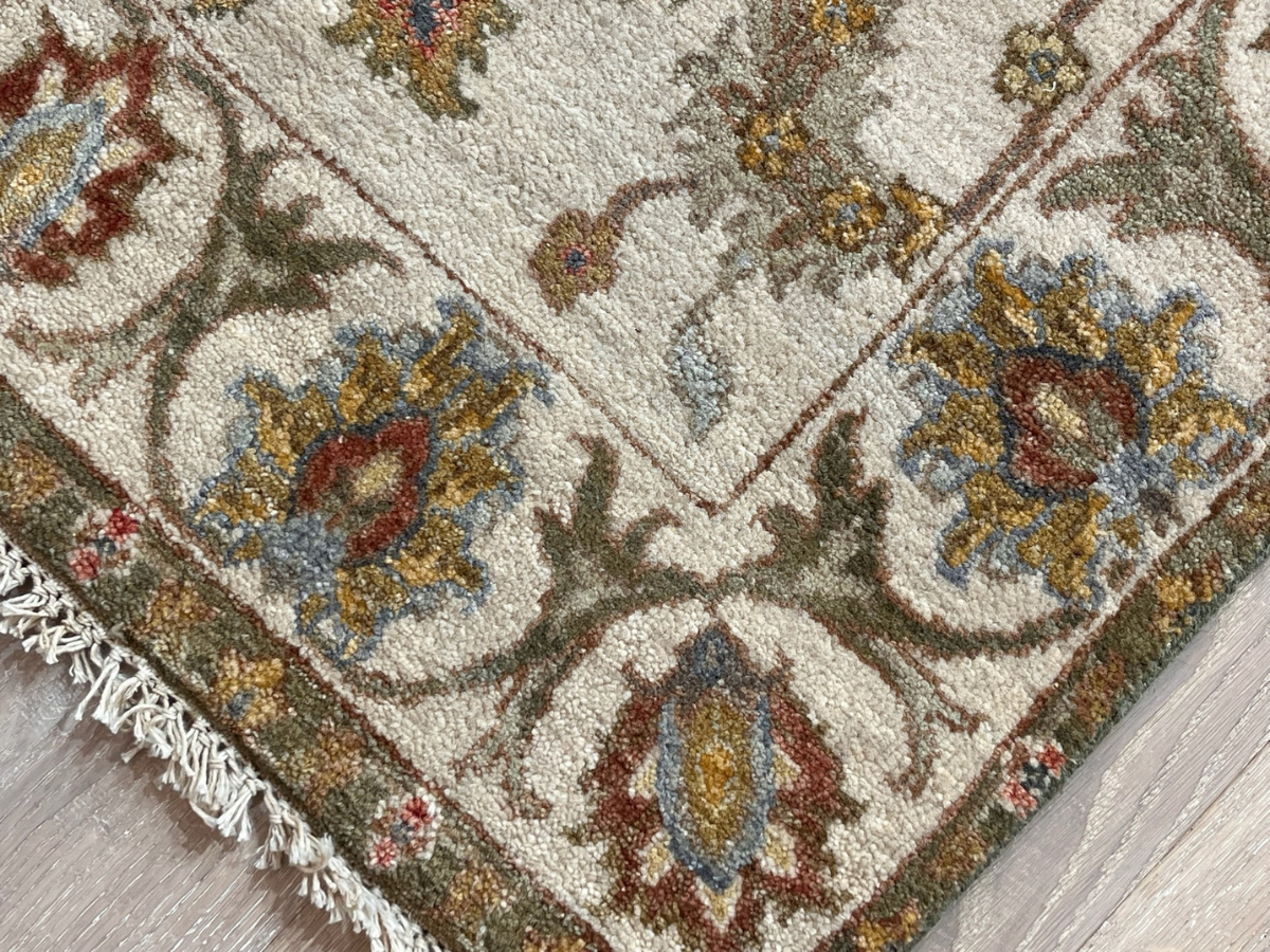 Classic Agra Runner