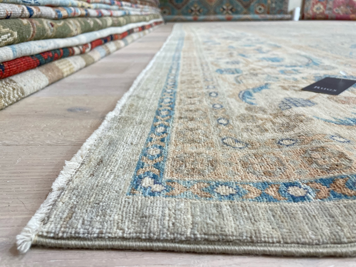 Large Fine Sultanabad Rug