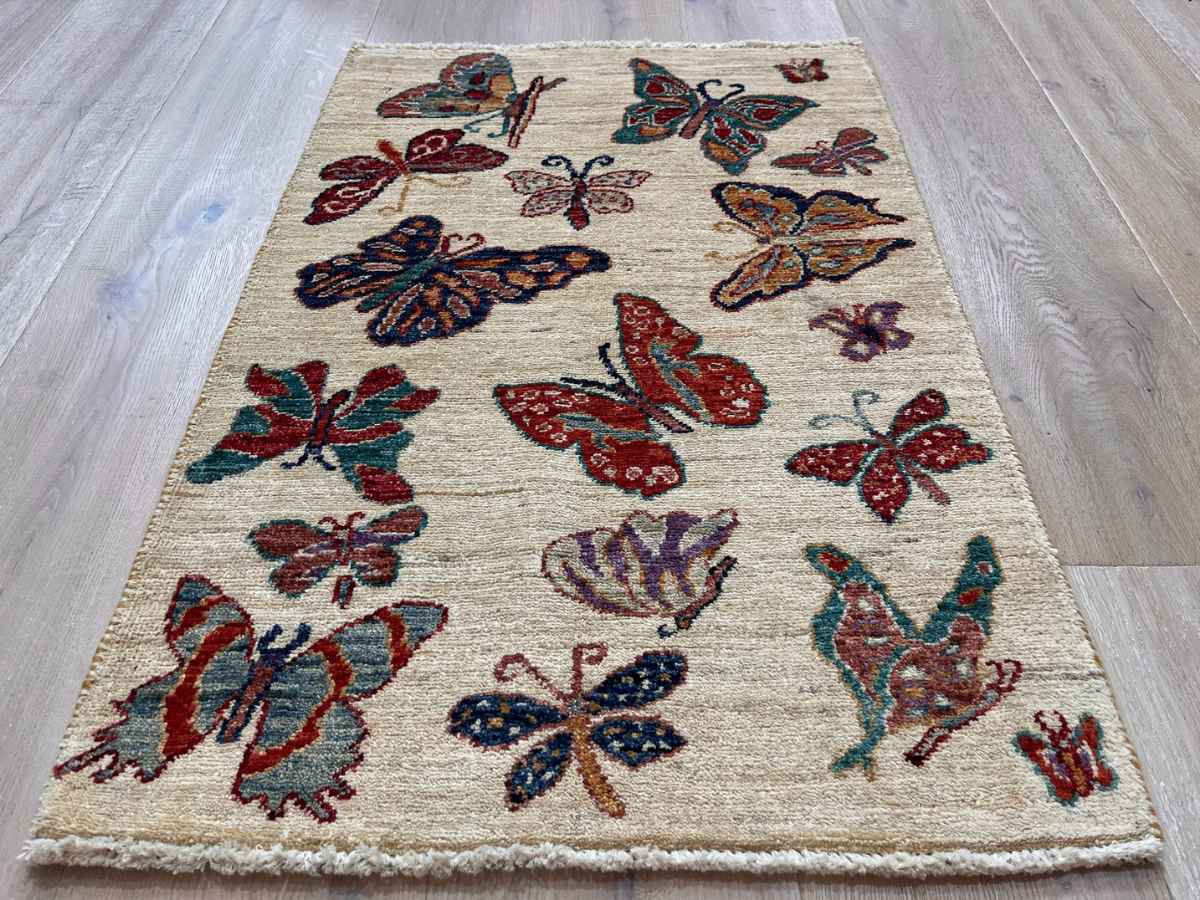 Fine Aryana Rug