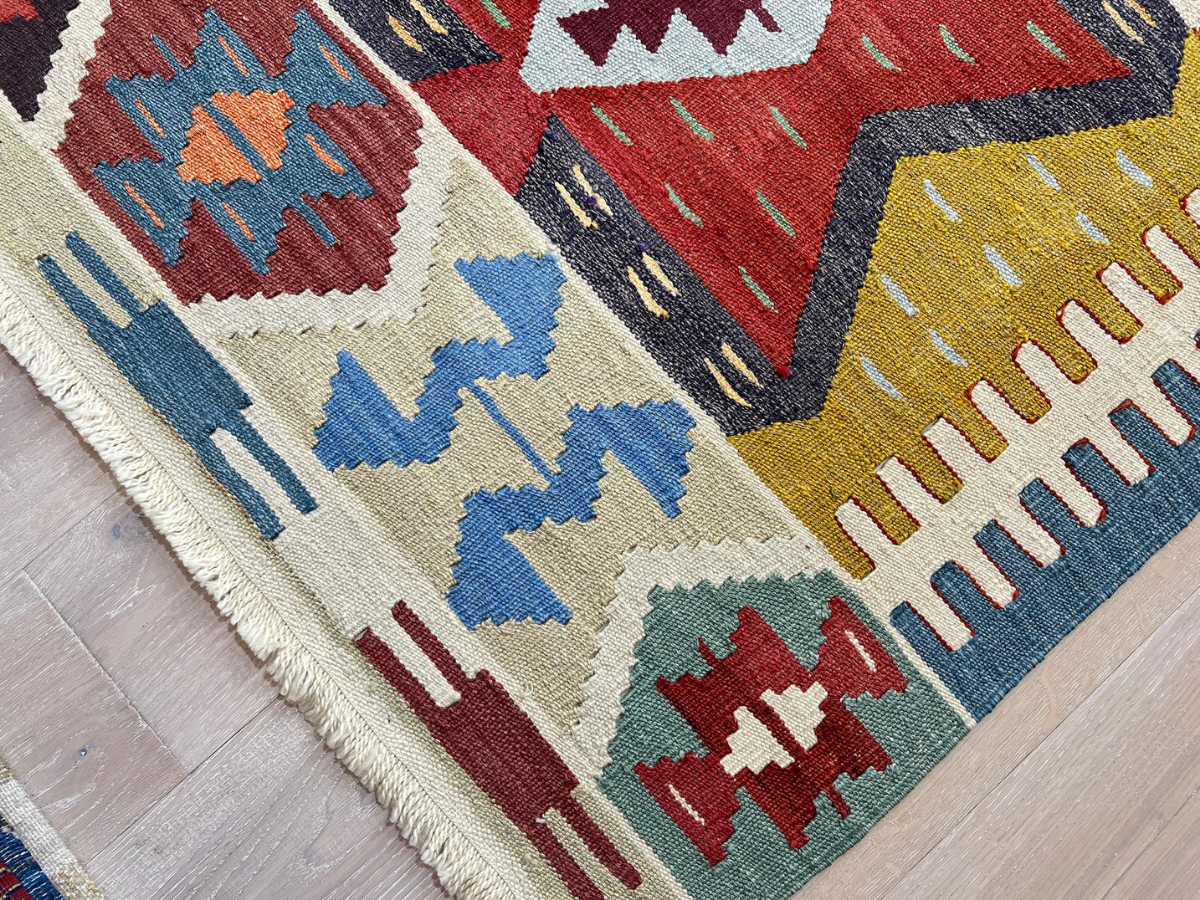 Large Vintage Yarn Kilim Rug