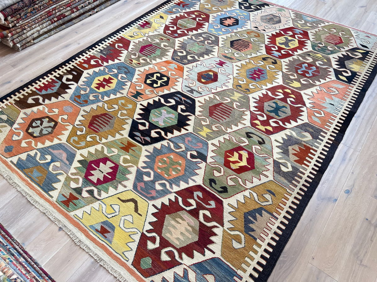 Large Vintage Yarn Kilim Rug