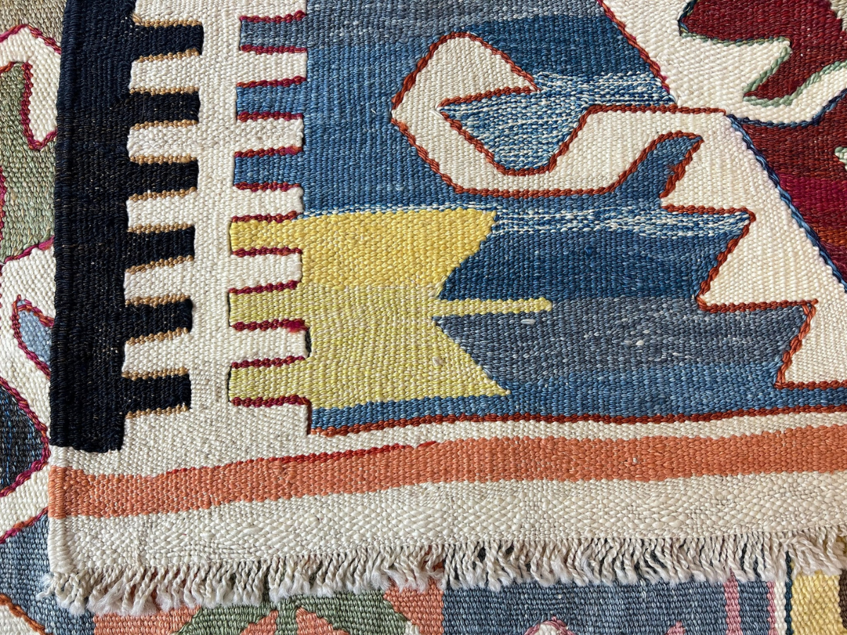 Large Vintage Yarn Kilim Rug