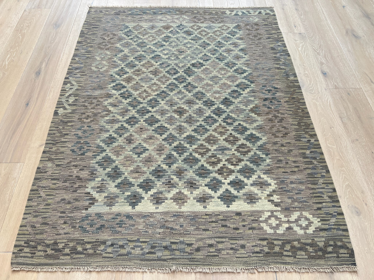 Kundoz Kilim Rug