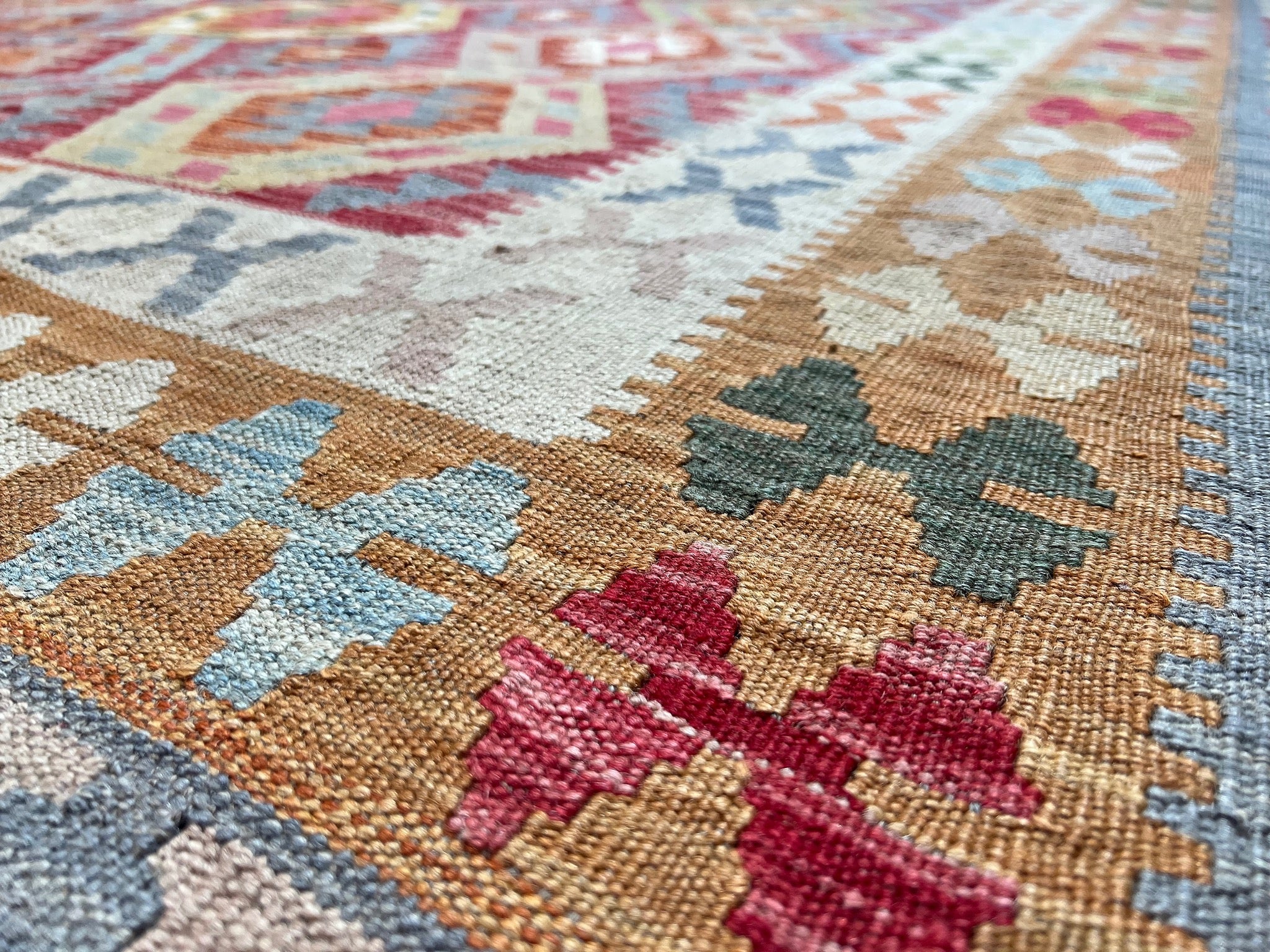 Kundoz Kilim Rug