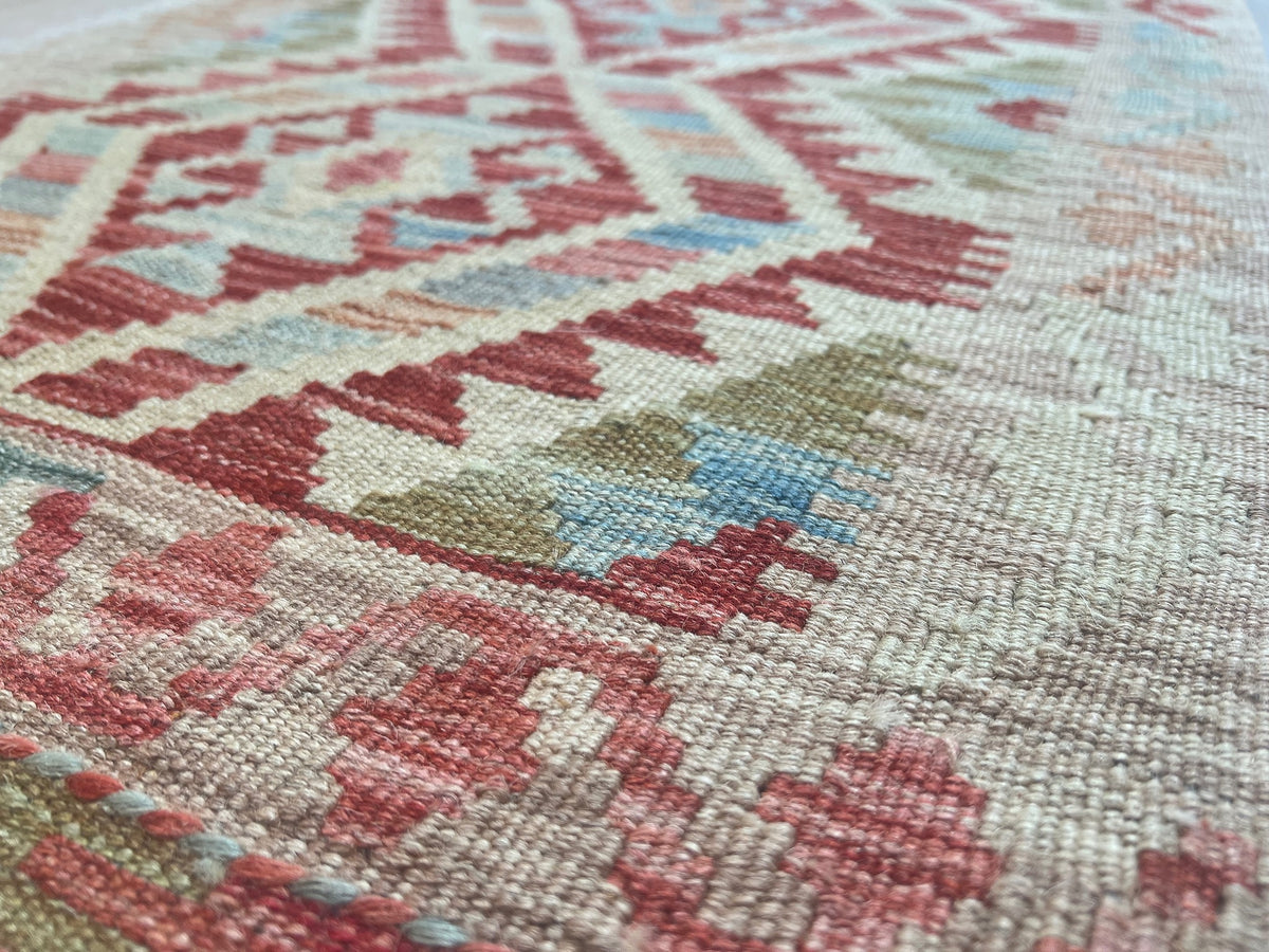 Kundoz Kilim Rug