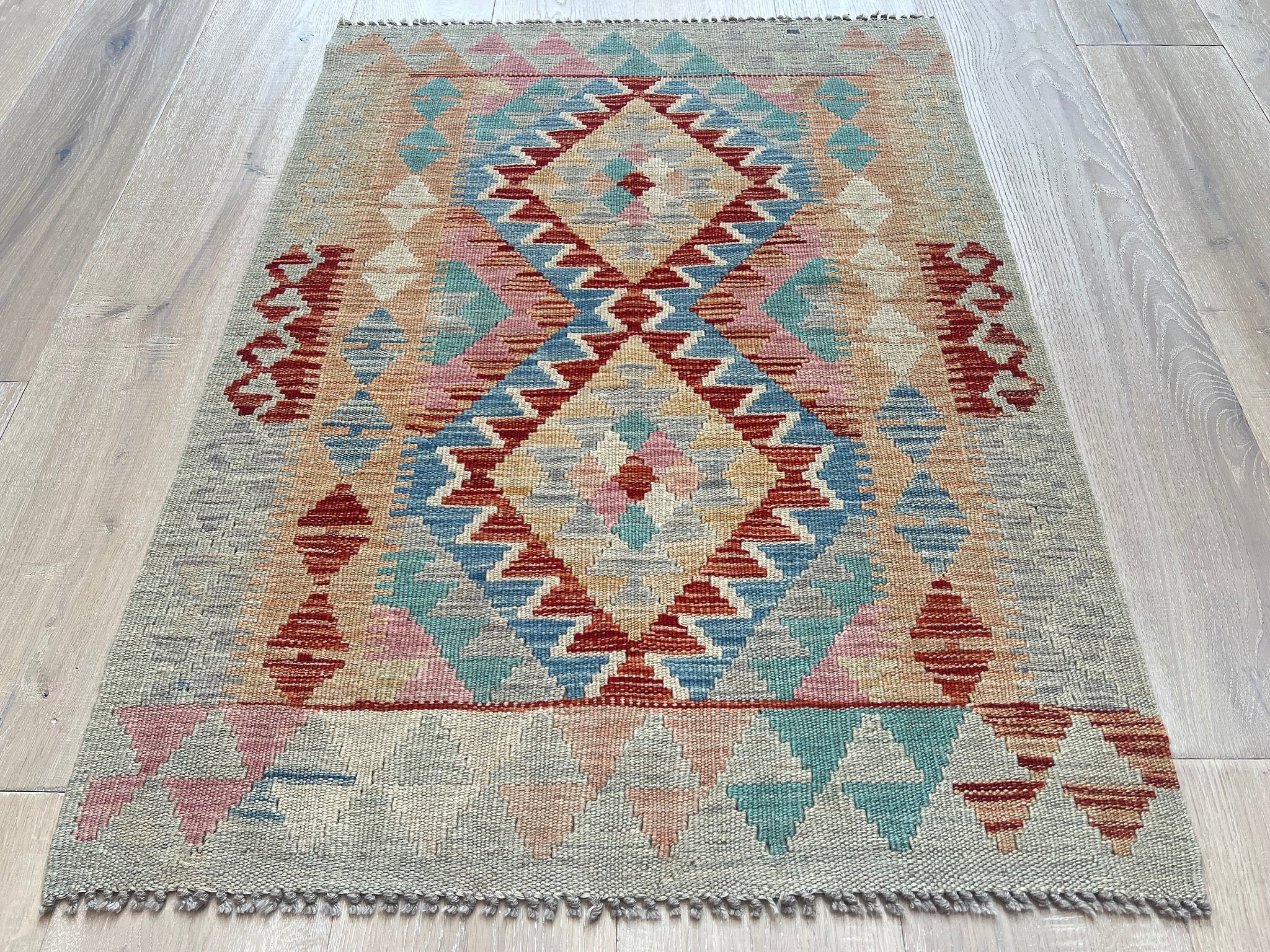 Kundoz Kilim Rug