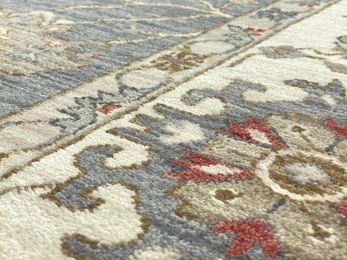 Classic Agra Rug
