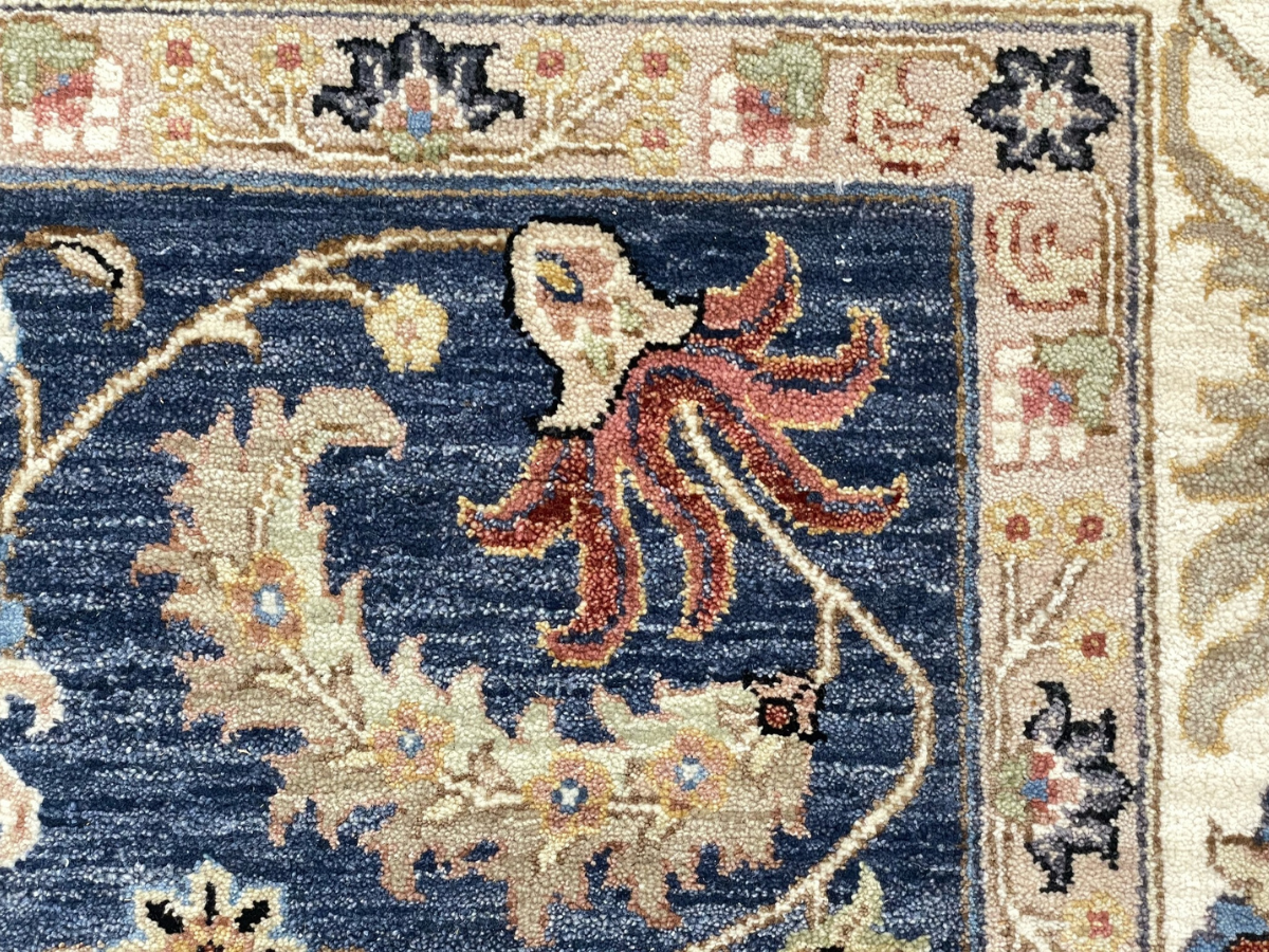 Classic Agra Rug