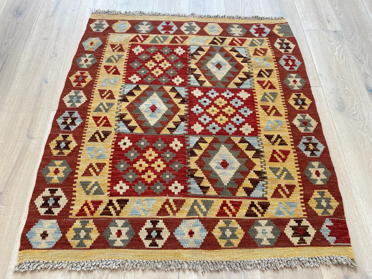 Kundoz Kilim Rug