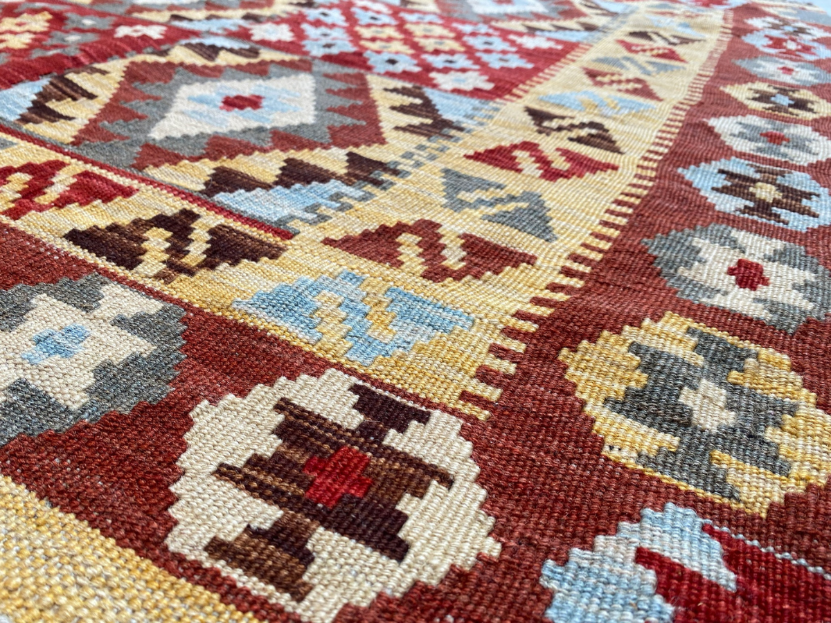 Kundoz Kilim Rug