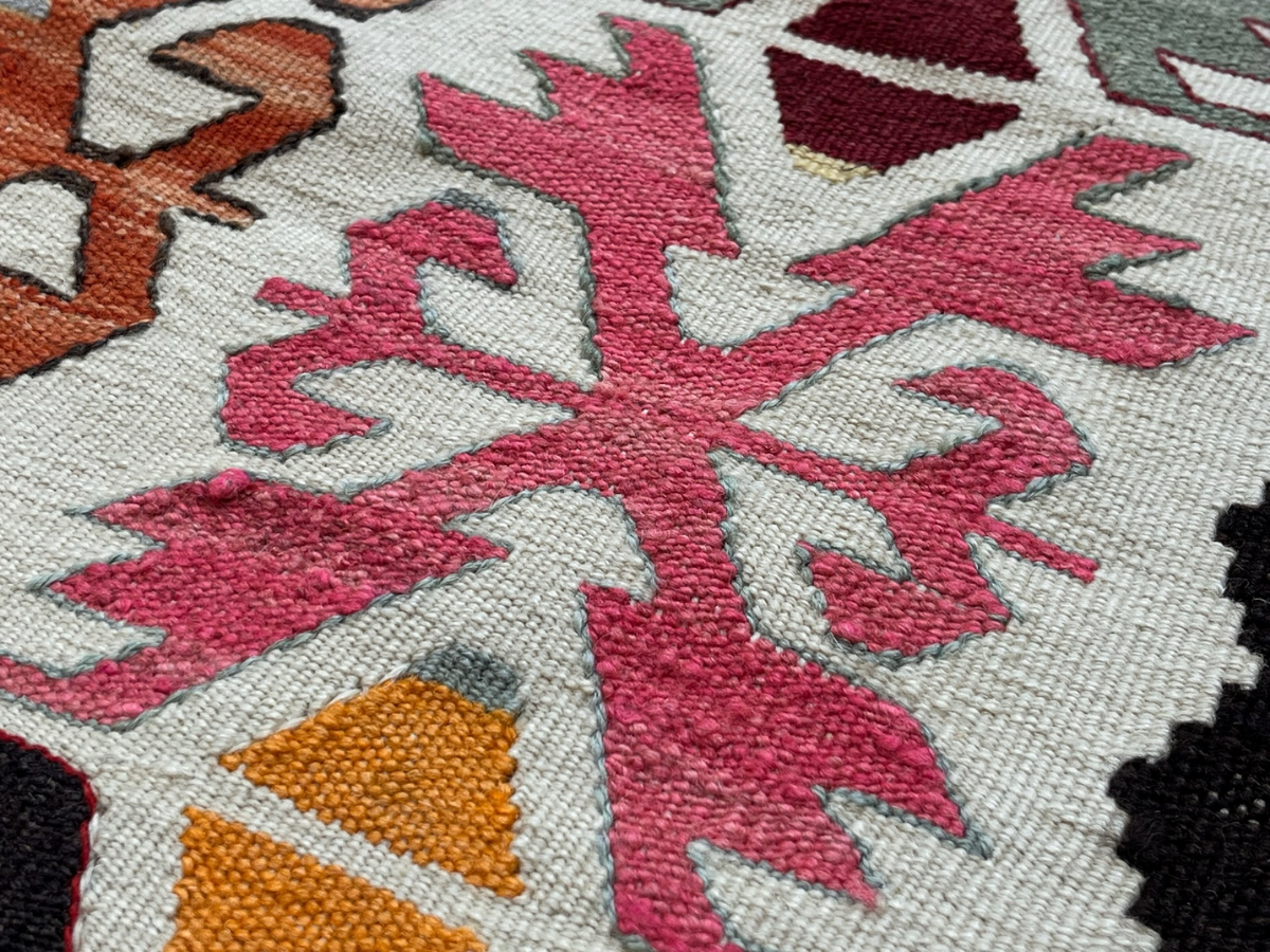 Vintage Yarn Kilim Rug