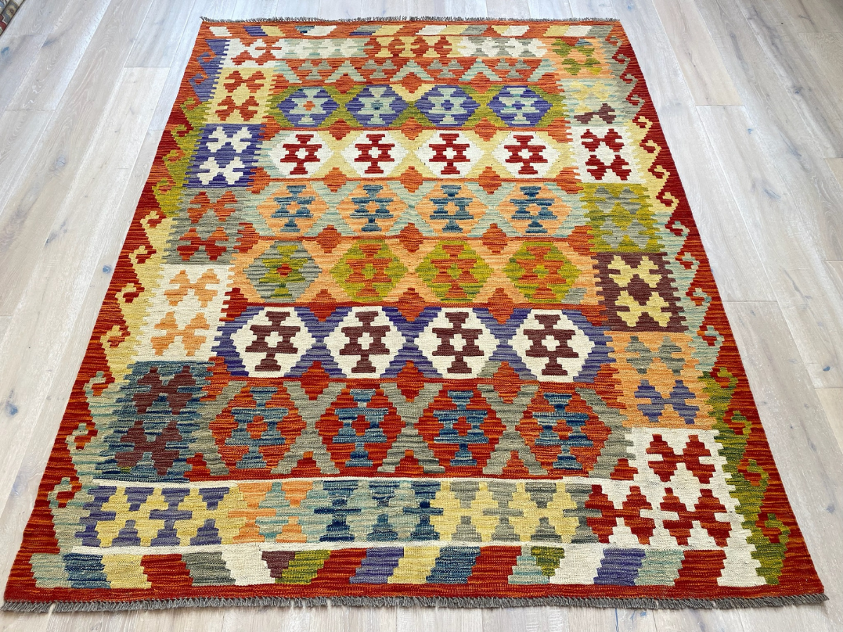 Kundoz Kilim Rug