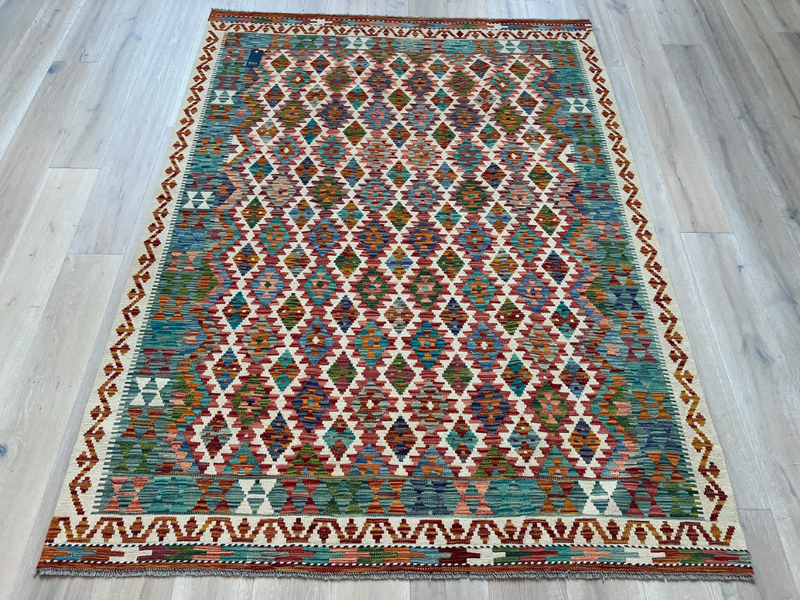 Kundoz Kilim Rug