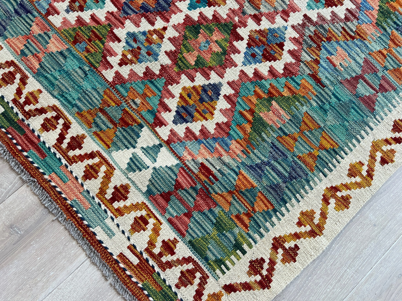 Kundoz Kilim Rug