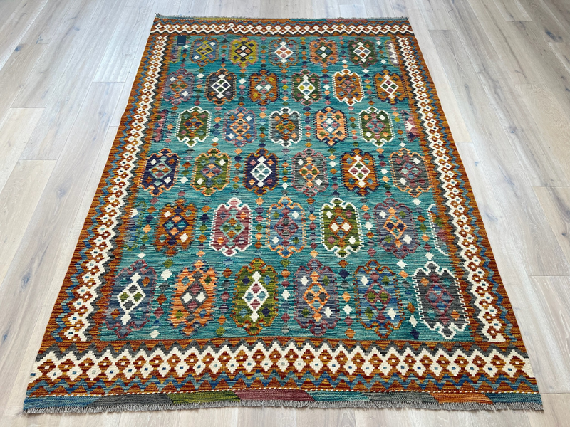 Kundoz Kilim Rug