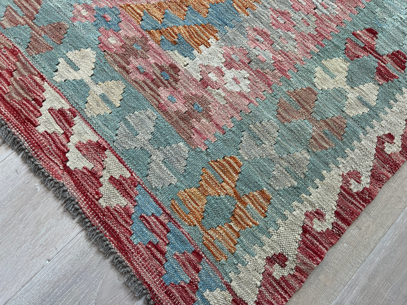 Kundoz Kilim Rug