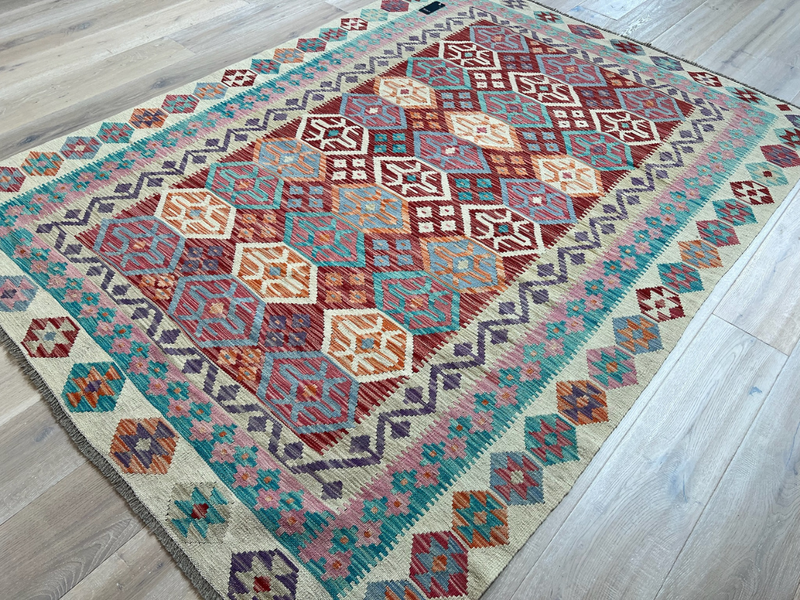 Kundoz Kilim Rug