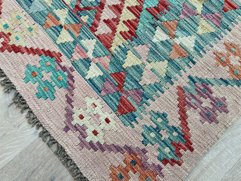 Kundoz Kilim Rug