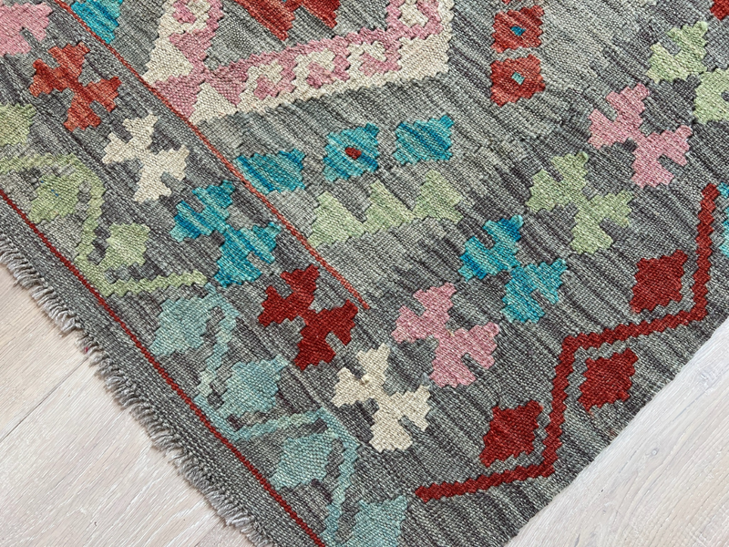 Kundoz Kilim Rug