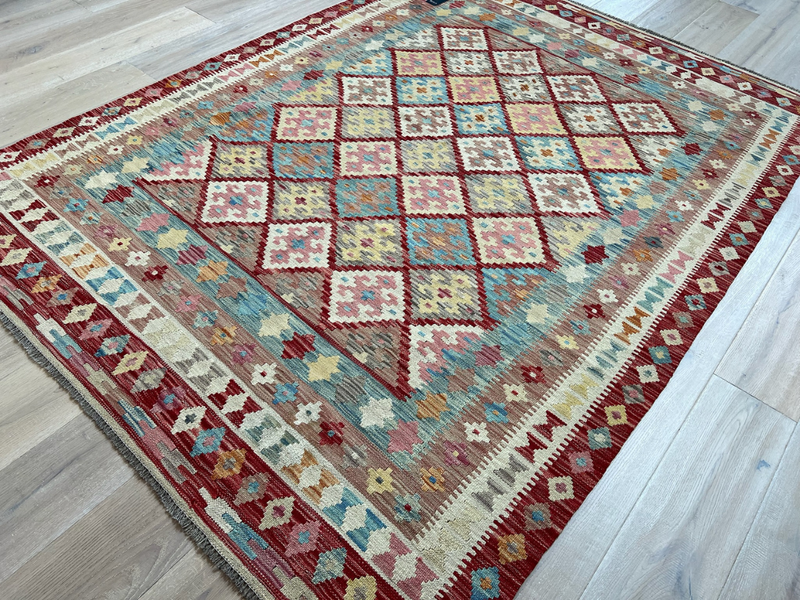 Kundoz Kilim Rug