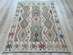 Kundoz Kilim Rug