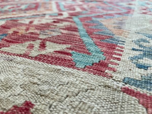 Kundoz Kilim Rug