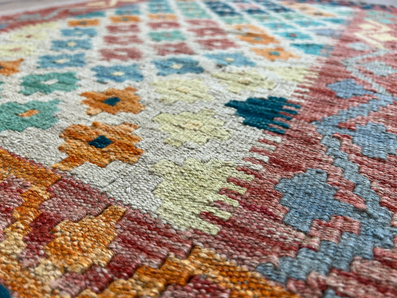 Kundoz Kilim Rug