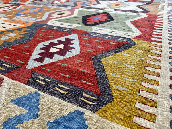 Large Vintage Yarn Kilim Rug