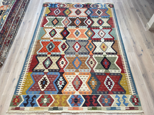 Large Vintage Yarn Kilim Rug