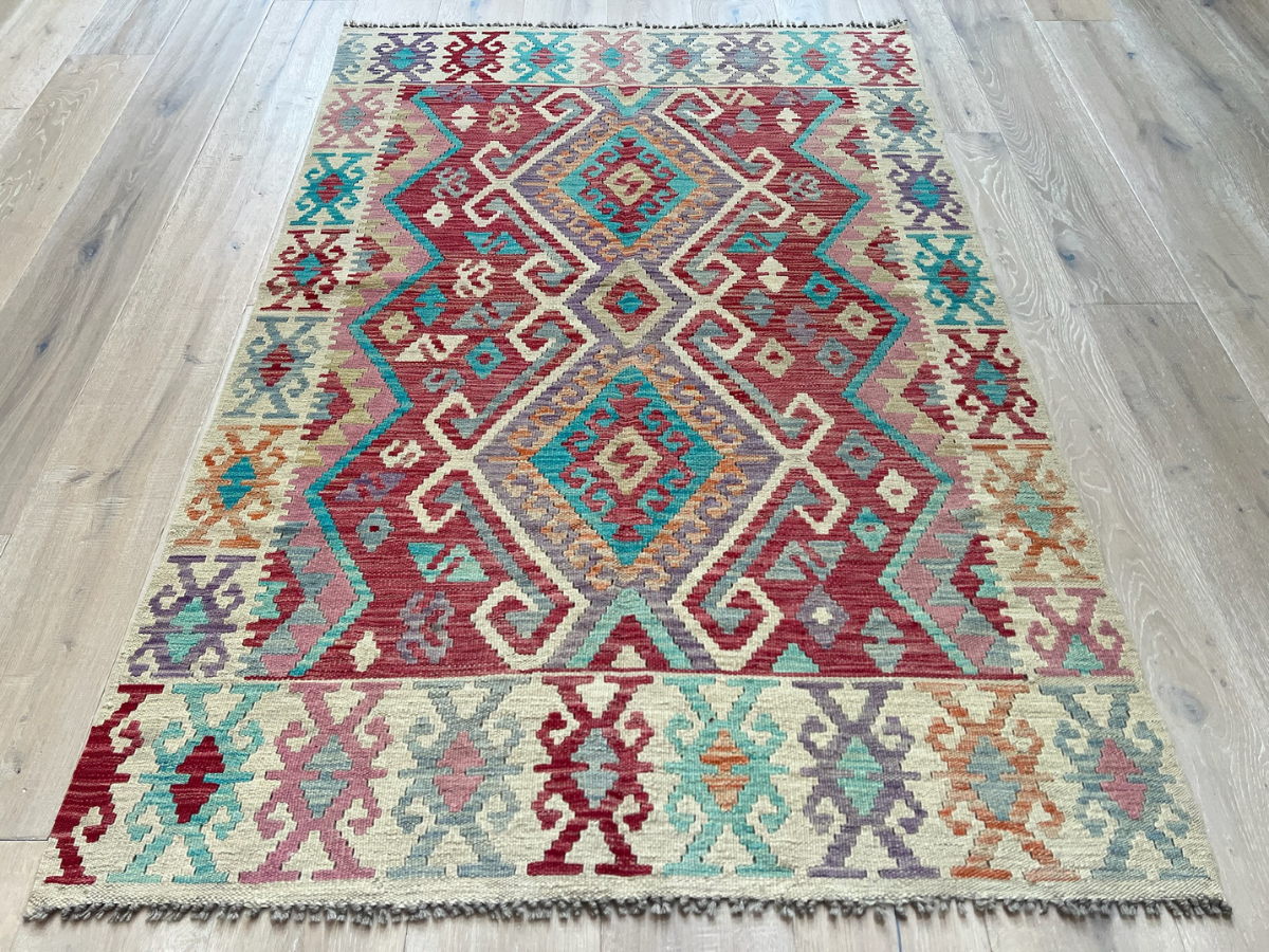 Kundoz Kilim Rug