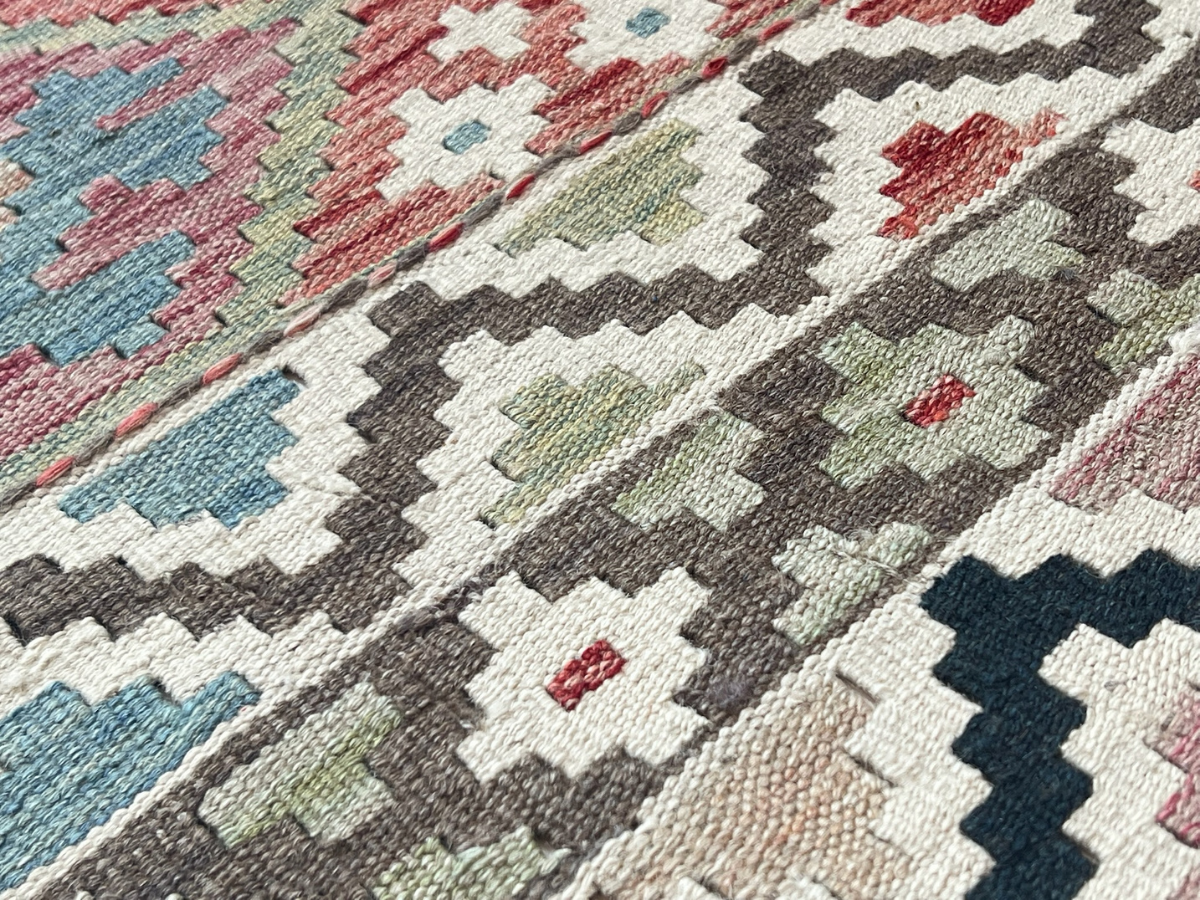 Kundoz Kilim Rug