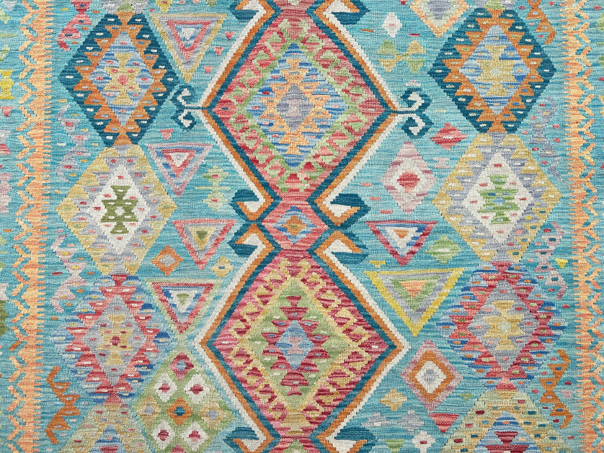Kundoz Kilim Rug