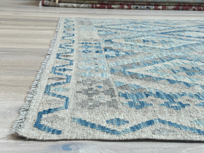 Kundoz Kilim Rug
