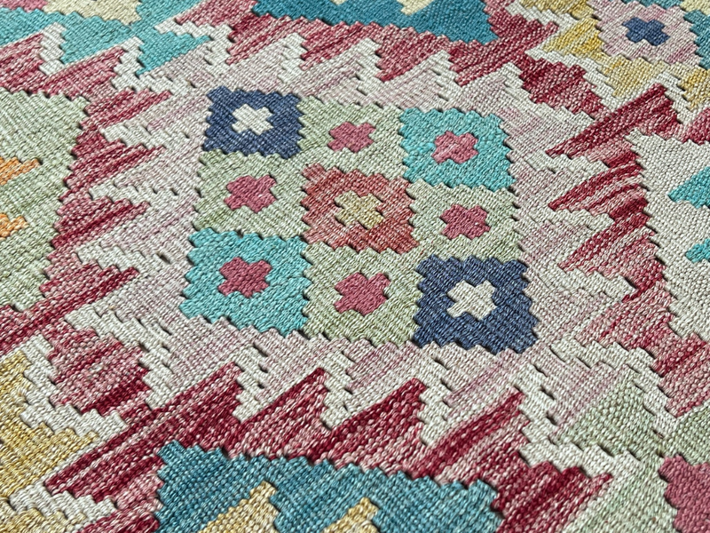 Kundoz Kilim Rug