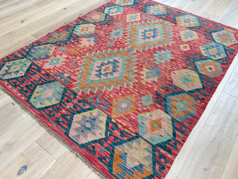 Kundoz Kilim Rug