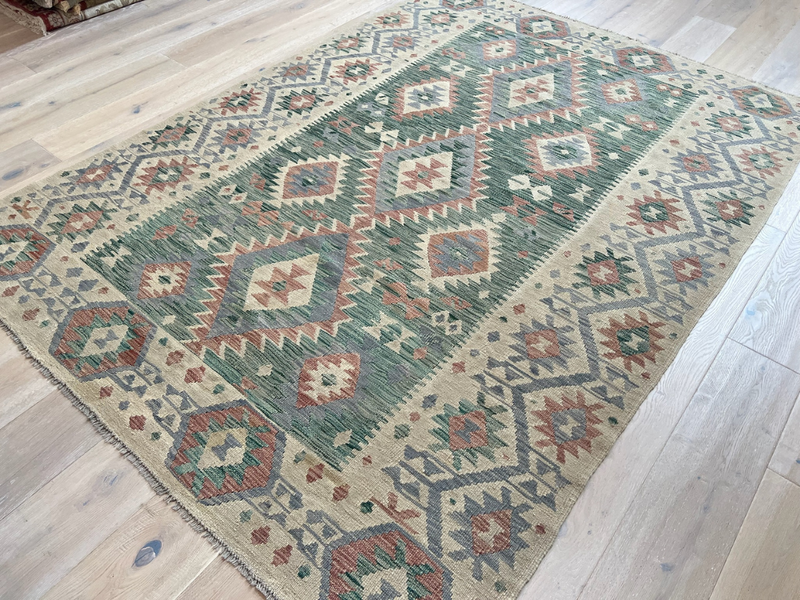 Kundoz Kilim Rug