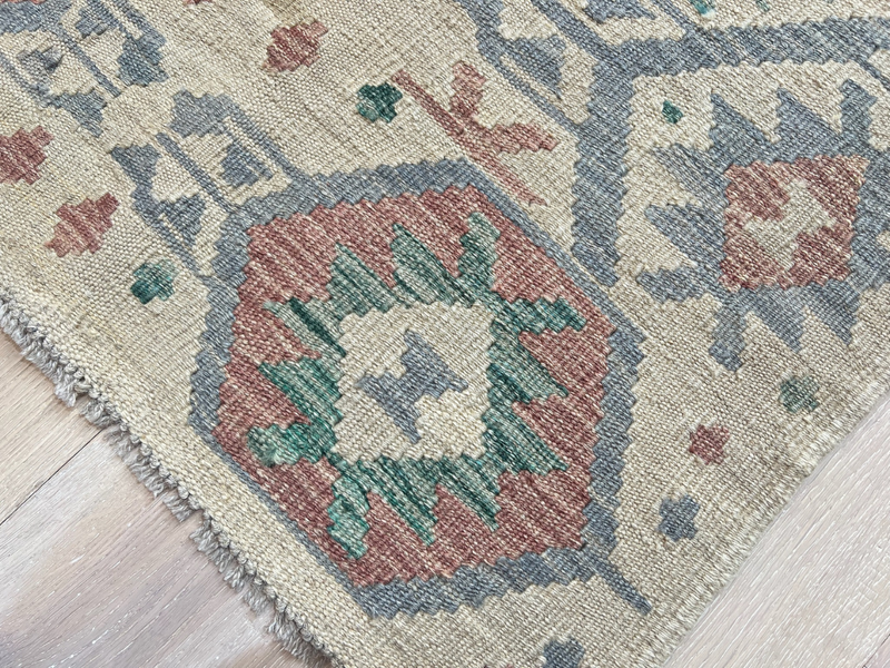 Kundoz Kilim Rug