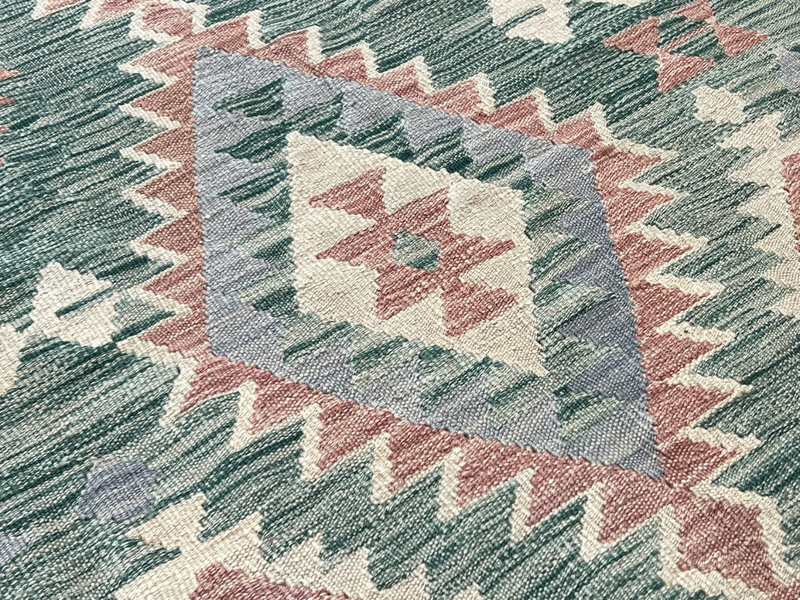 Kundoz Kilim Rug