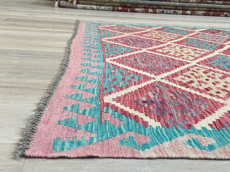 Kundoz Kilim Rug