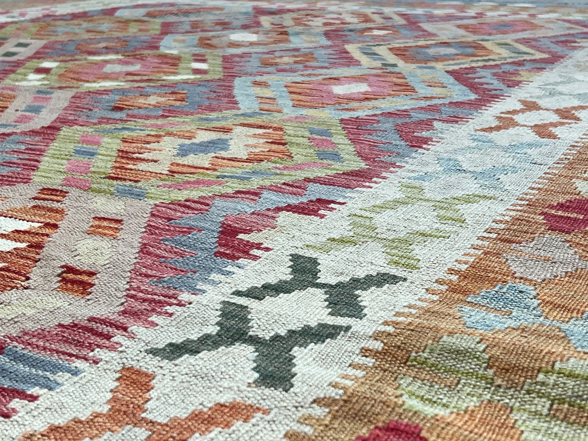Kundoz Kilim Rug