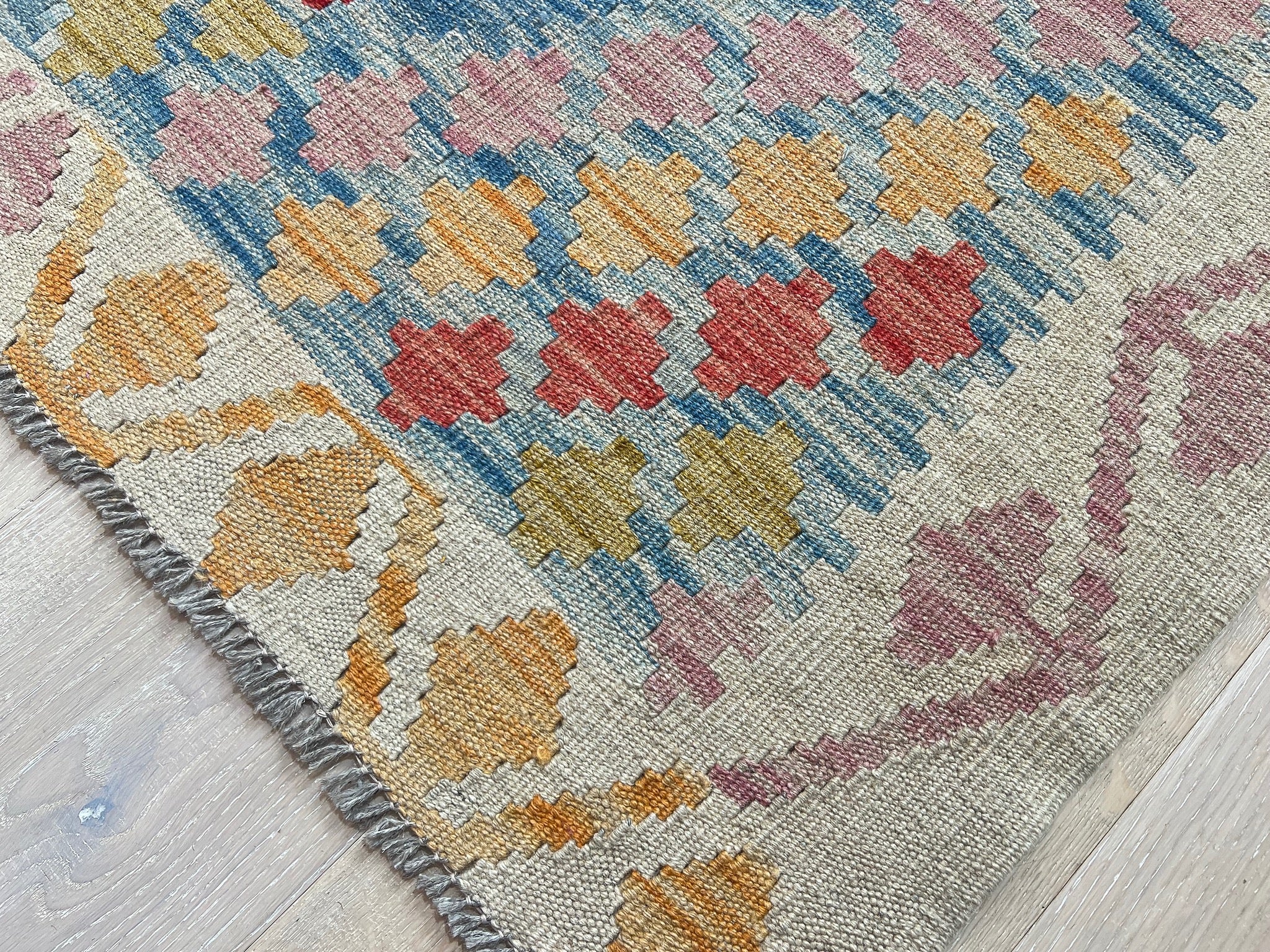 Kundoz Kilim Rug