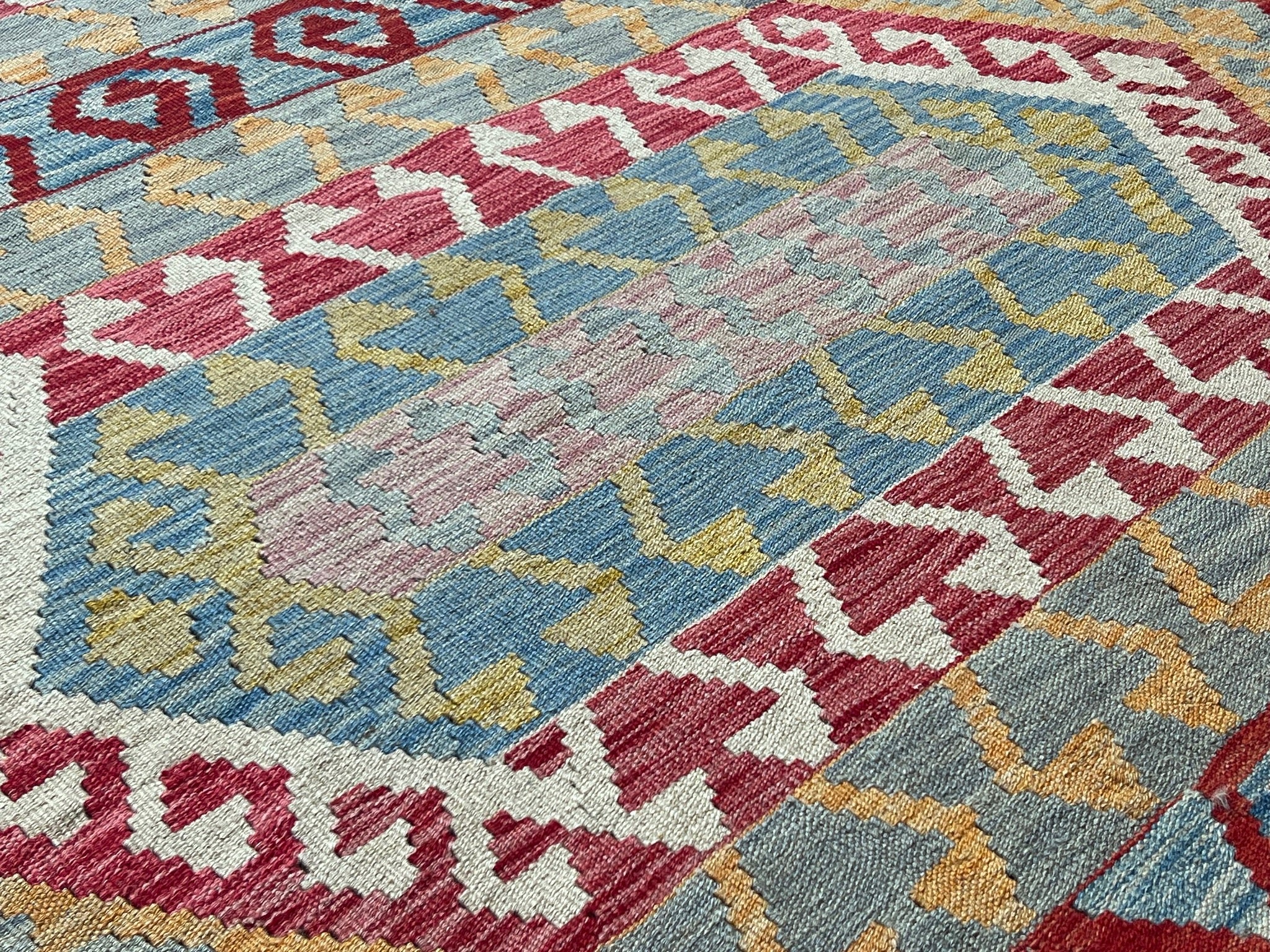 Kundoz Kilim Rug