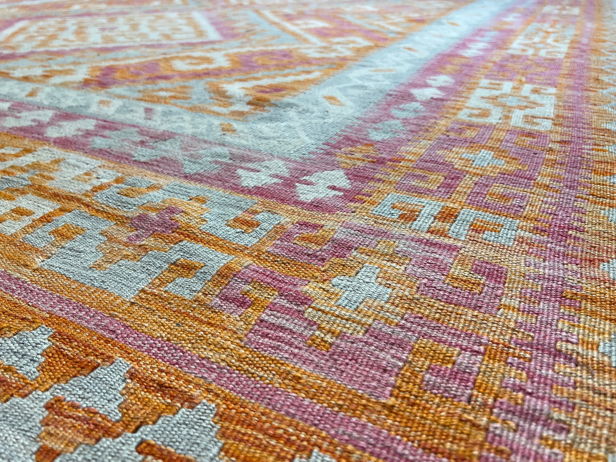 Kundoz Kilim Rug