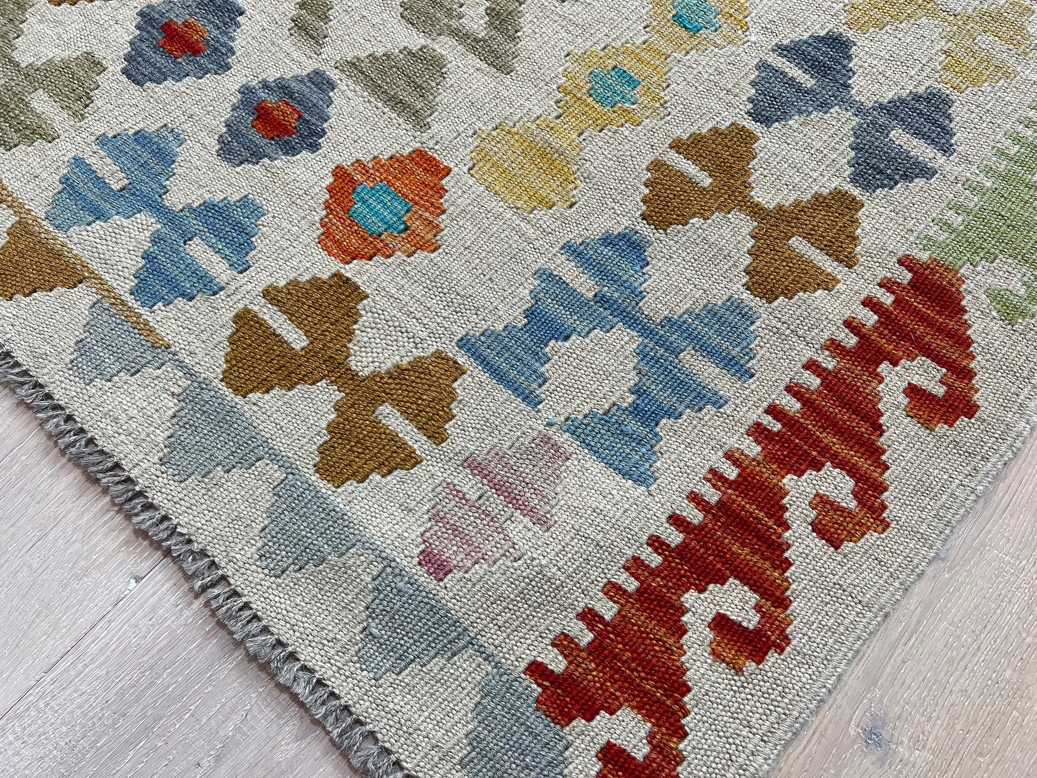 Kundoz Kilim Rug