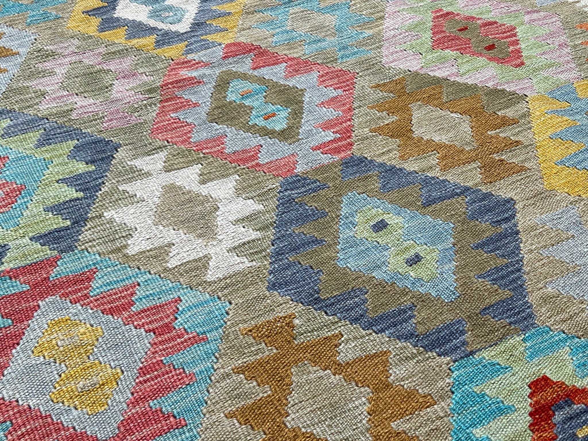 Kundoz Kilim Rug