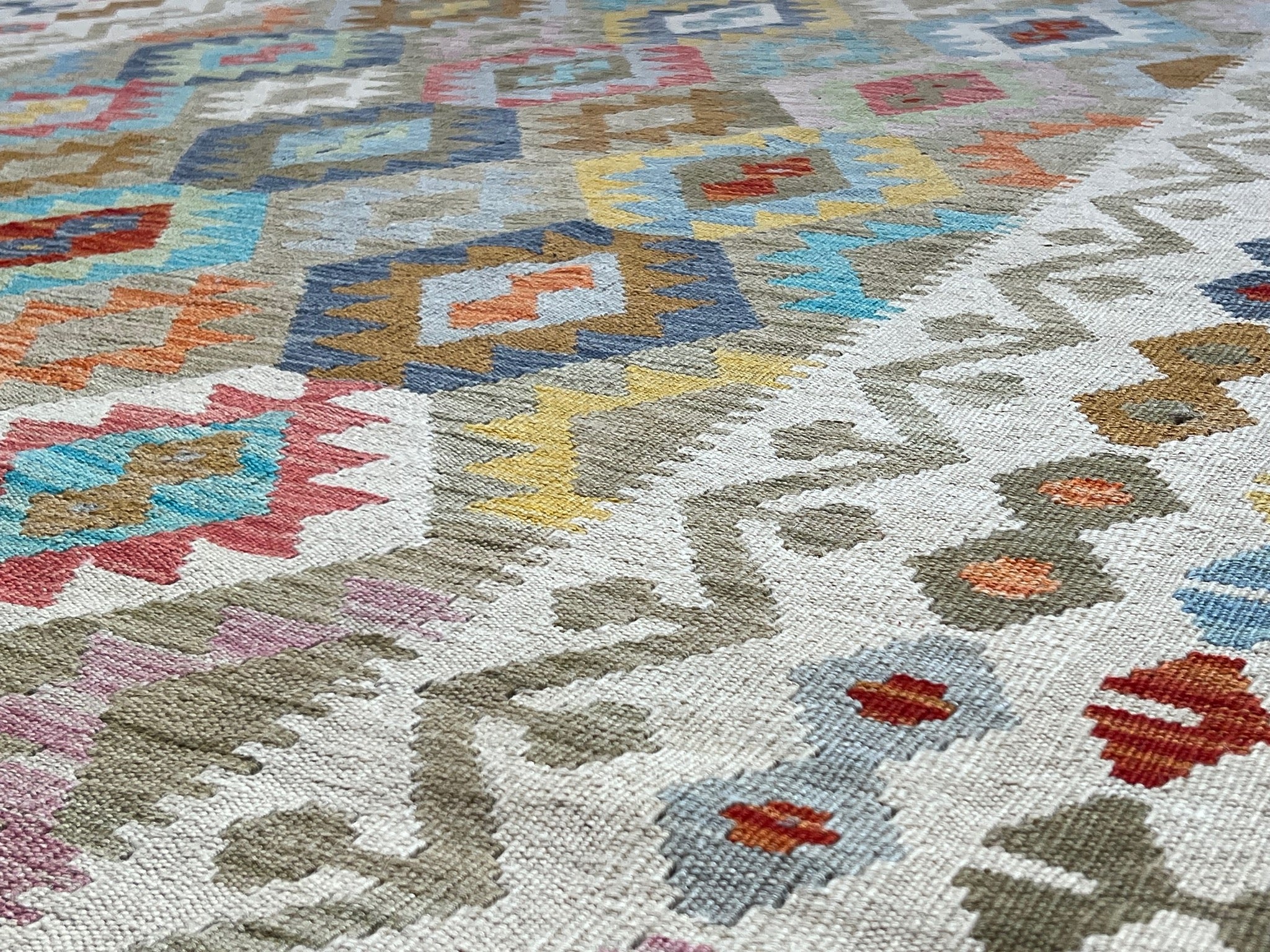 Kundoz Kilim Rug