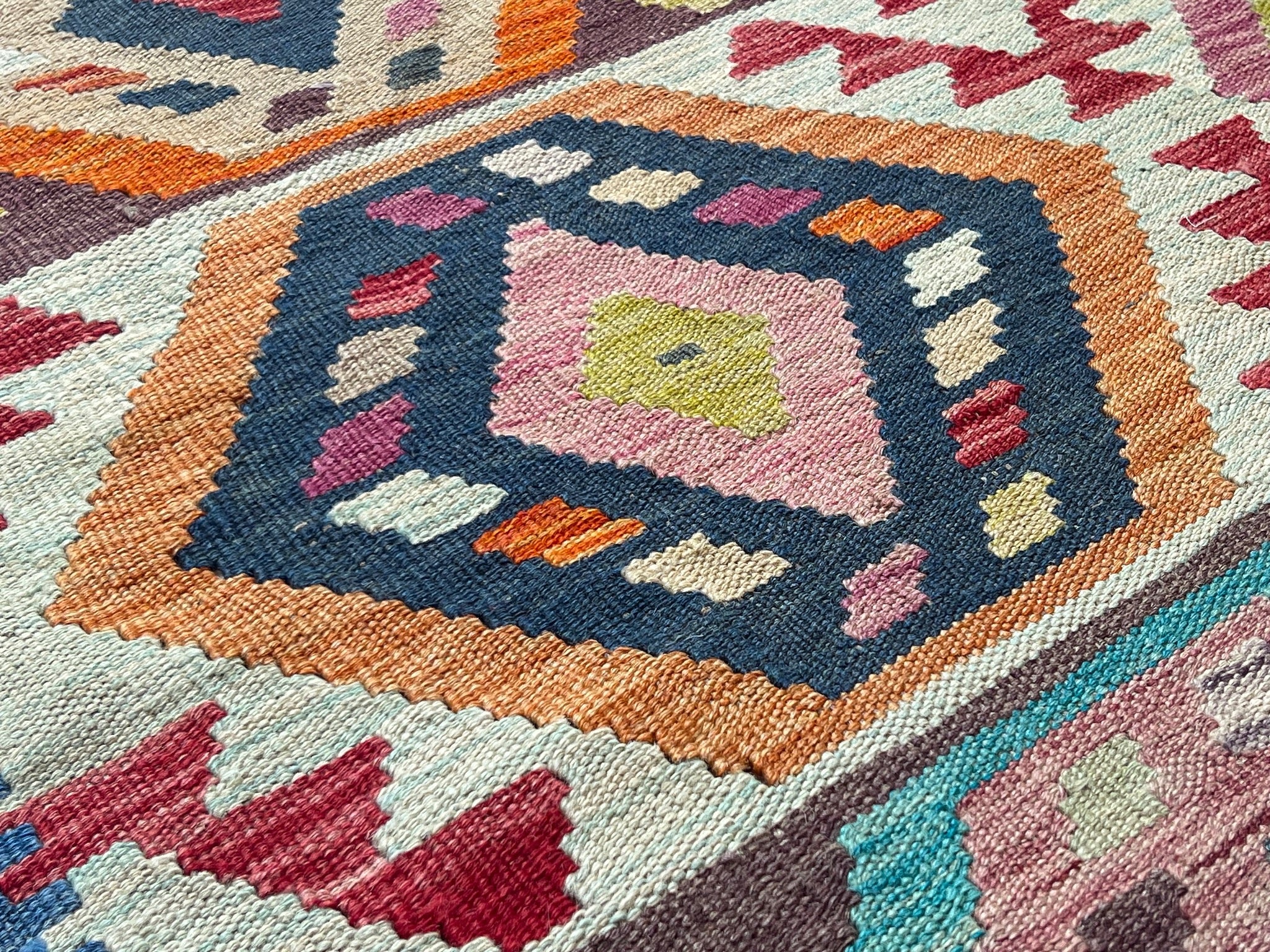 Kundoz Kilim Rug