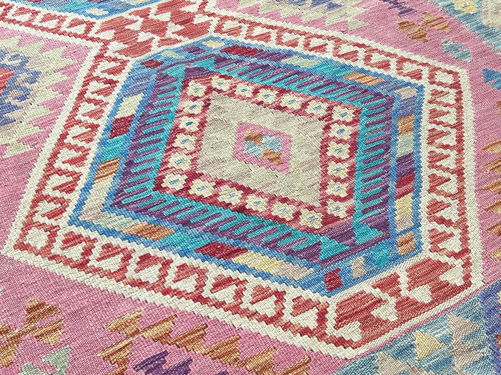 Kundoz Kilim Rug