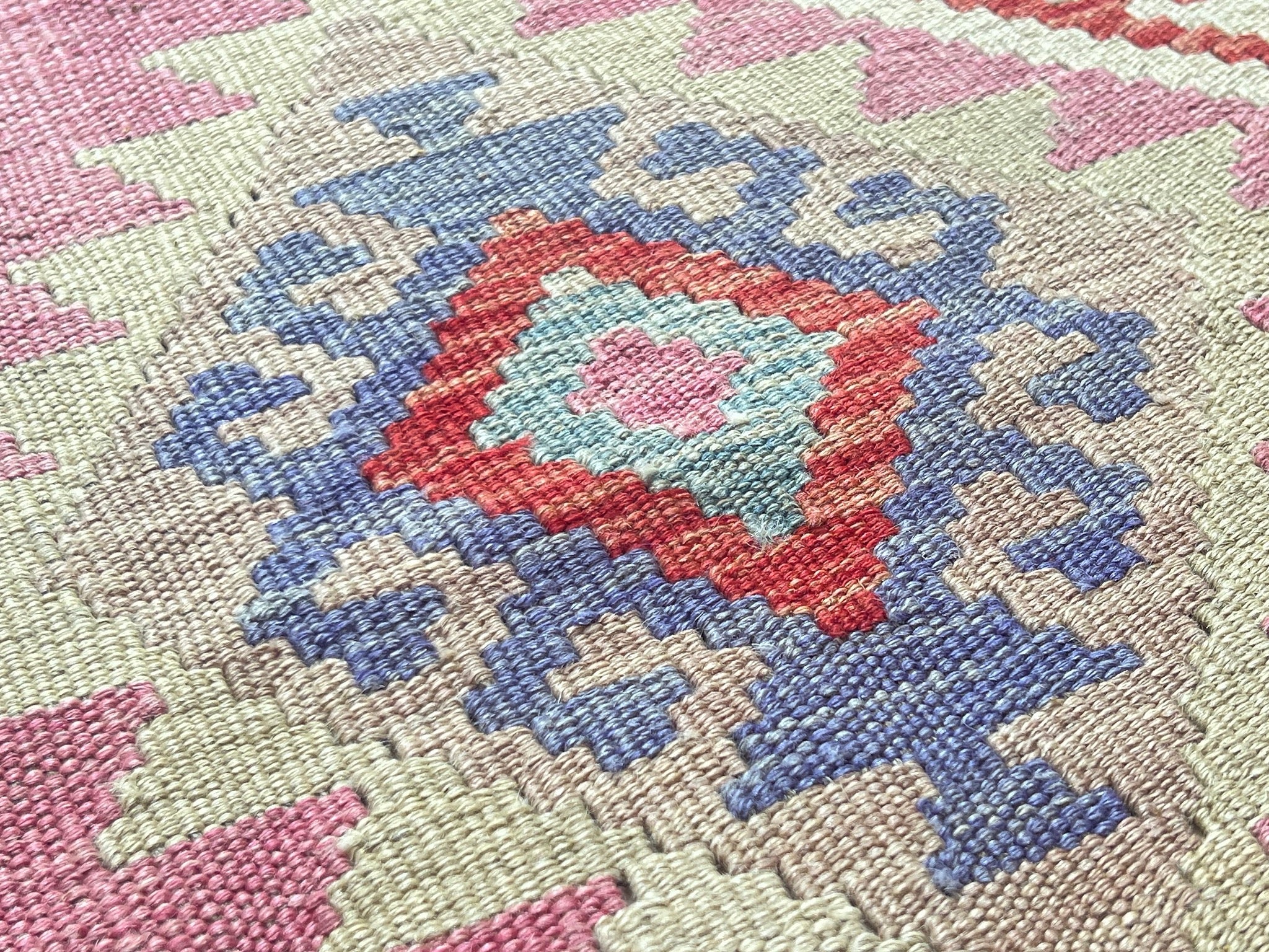 Kundoz Kilim Rug
