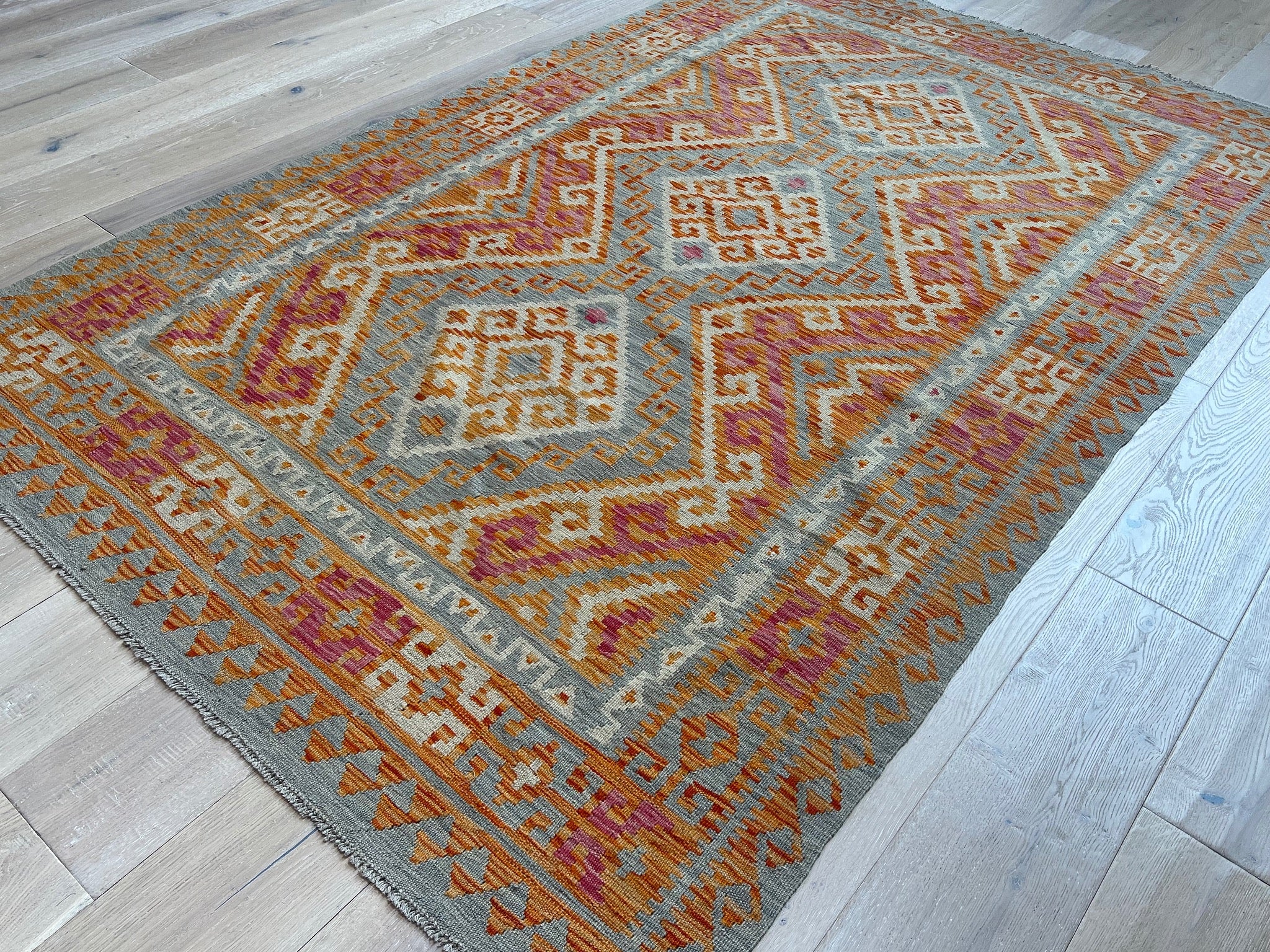 Kundoz Kilim Rug